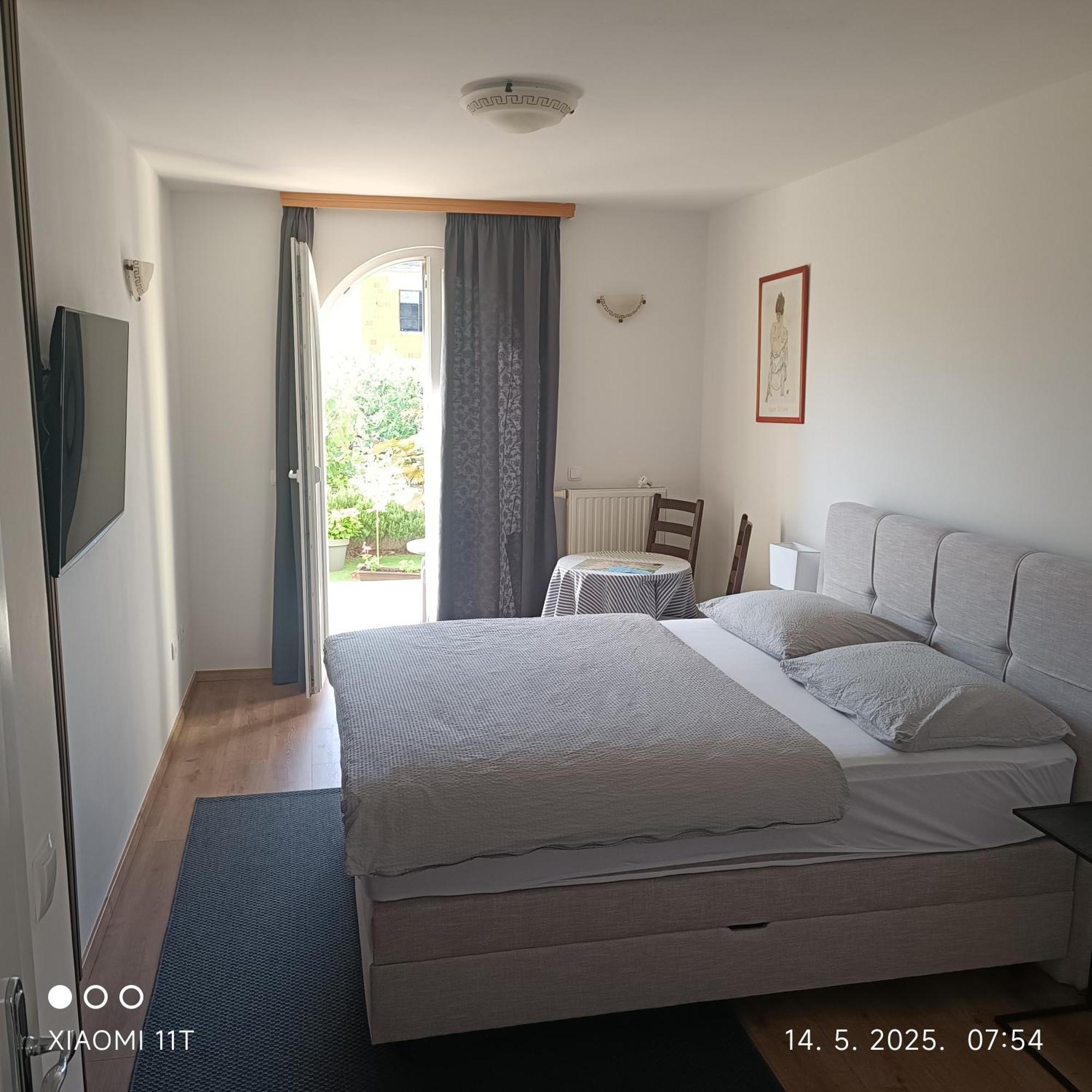 Marko Rooms Krk Town Exterior photo